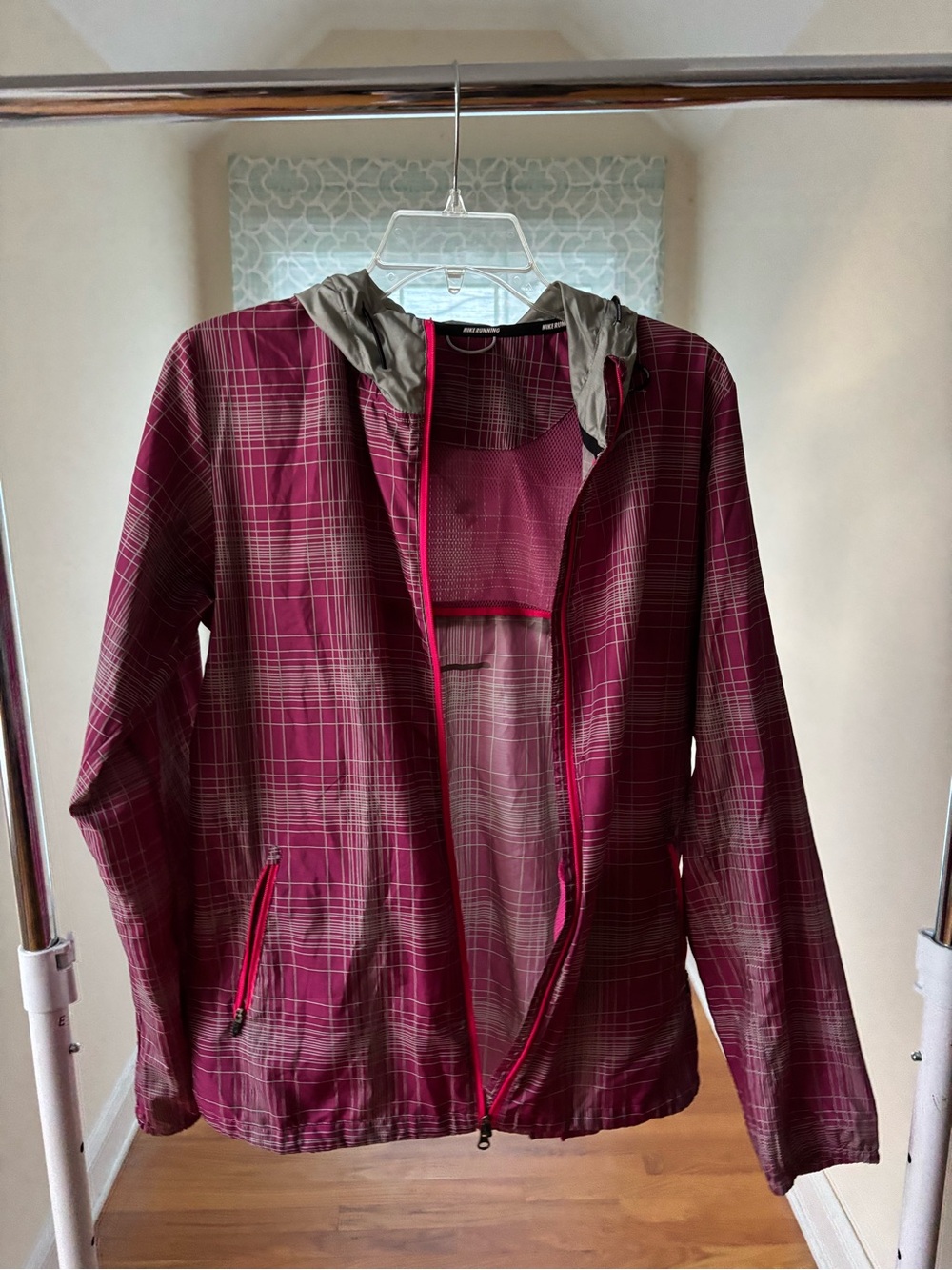 Nike Pink Plaid Hooded Running Windbreaker Jacket